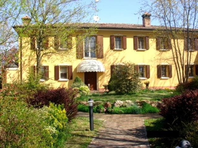 La Corte Del Cavaliere Bed & Breakfast Calderara di Reno Dış mekan fotoğraf
