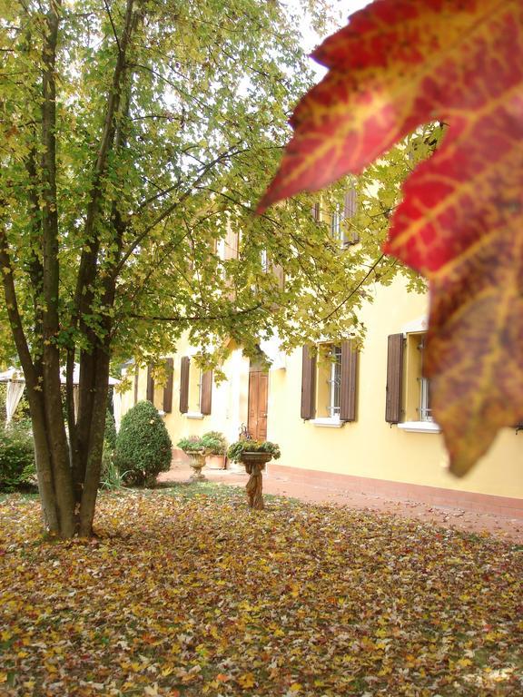 La Corte Del Cavaliere Bed & Breakfast Calderara di Reno Dış mekan fotoğraf